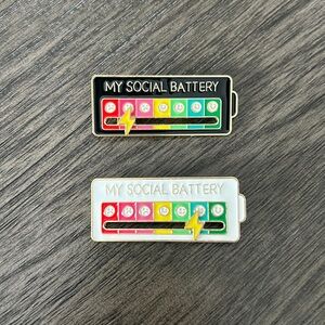 NEW 2 adjustable / sliding pins! Social Battery!